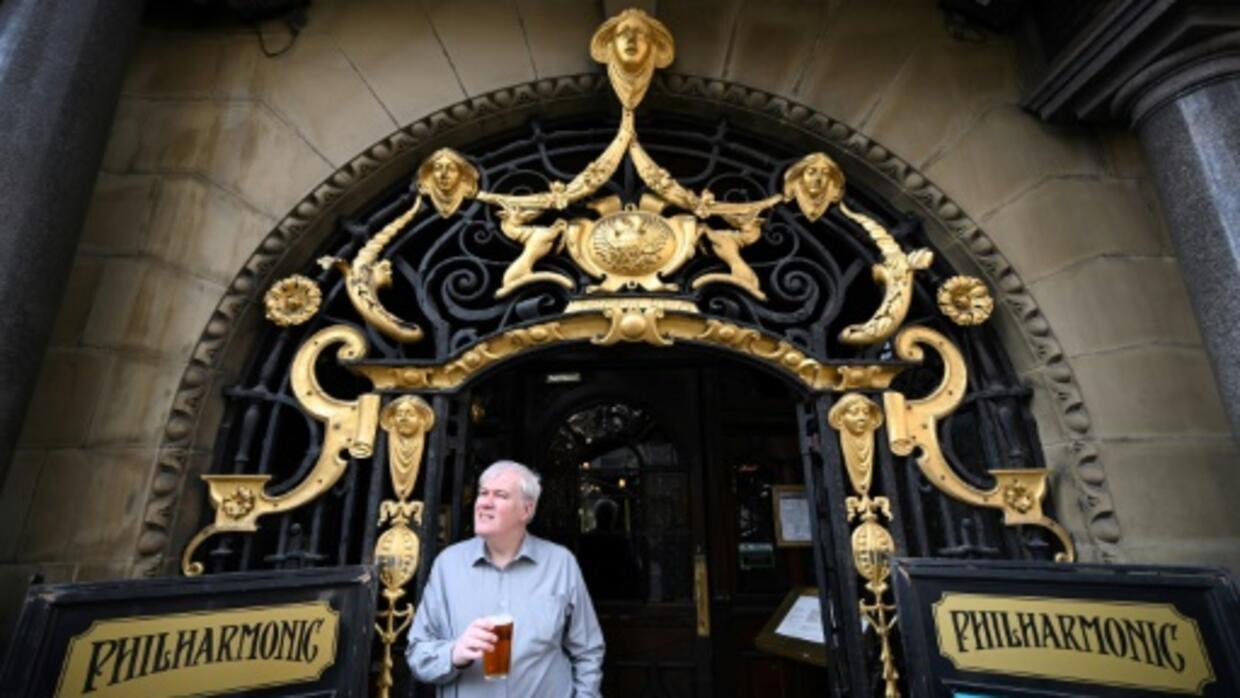 Liverpool Beatles Pub Gets Top Architectural Listing Rfi