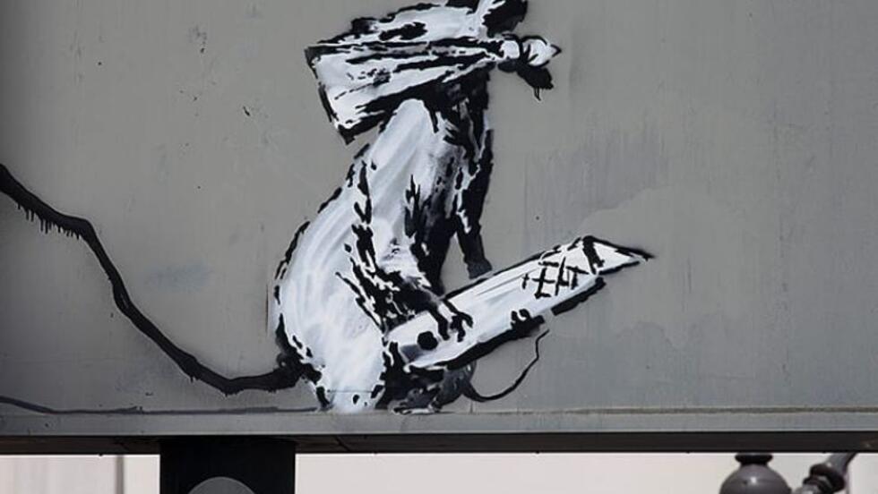 Obra De Banksy Mais Famoso Street Artist Do Mundo E Roubada De