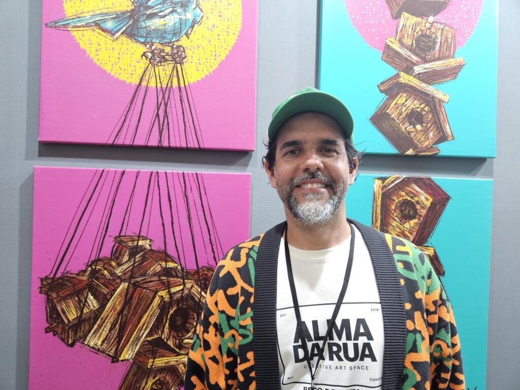 O grafiteiro paulistano Pardal é um dos artistas representados pela galeria Alma de Rua na feira Spera, em Montrouge.