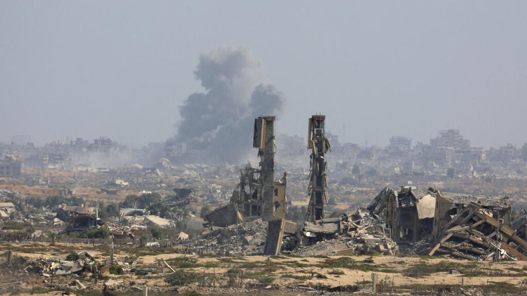 Explosions à Gaza, le 4 octobre 2025