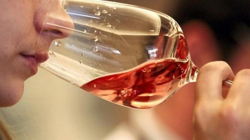 Quando o assunto é vinho, os brasileiros preferem os tintos, mas os rosés estão conquistando o público do país (imagem ilustrativa)