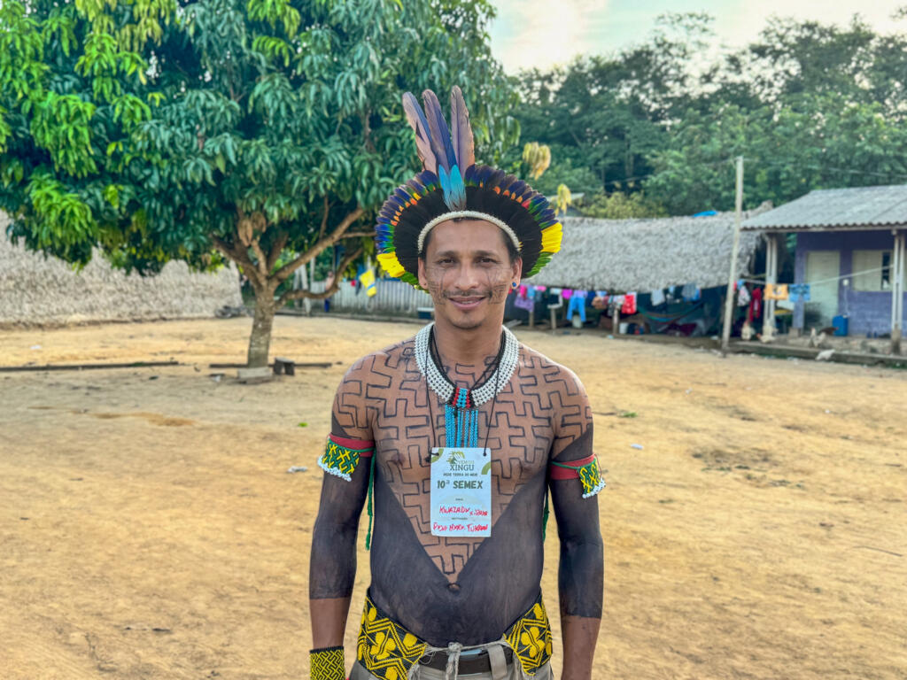 Extrativismo tradicional ajuda indígenas a preservarem territórios sob pressão, explica o cacique Nei Xypaia, da aldeia Tucamã.