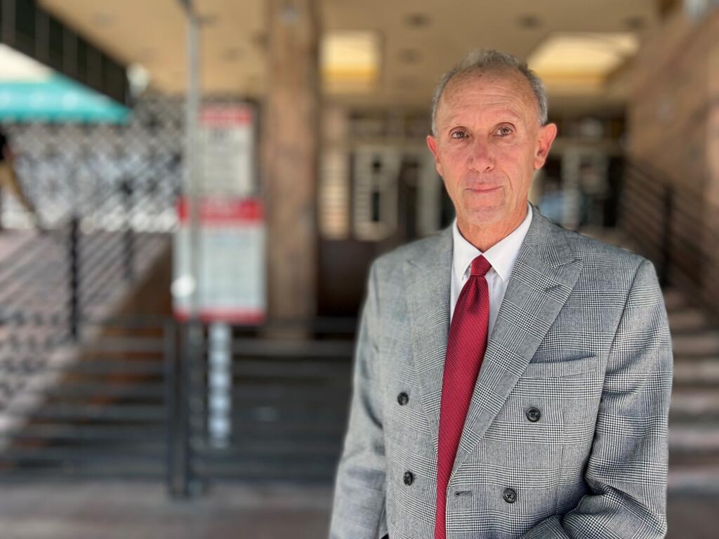 Robert Barrar, avocat à Miami de Ronald Lee Miller accusé d’avoir voté illégalement par la nouvelle police des élections en Floride.