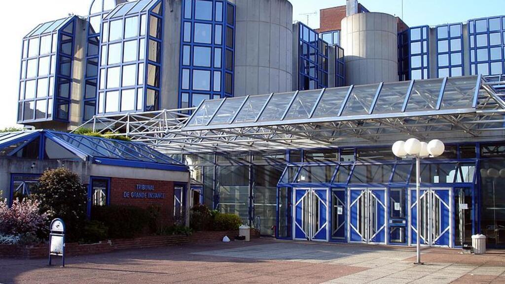 France: un policier mis en examen après des soupçons de viols au dépôt du tribunal de Bobigny