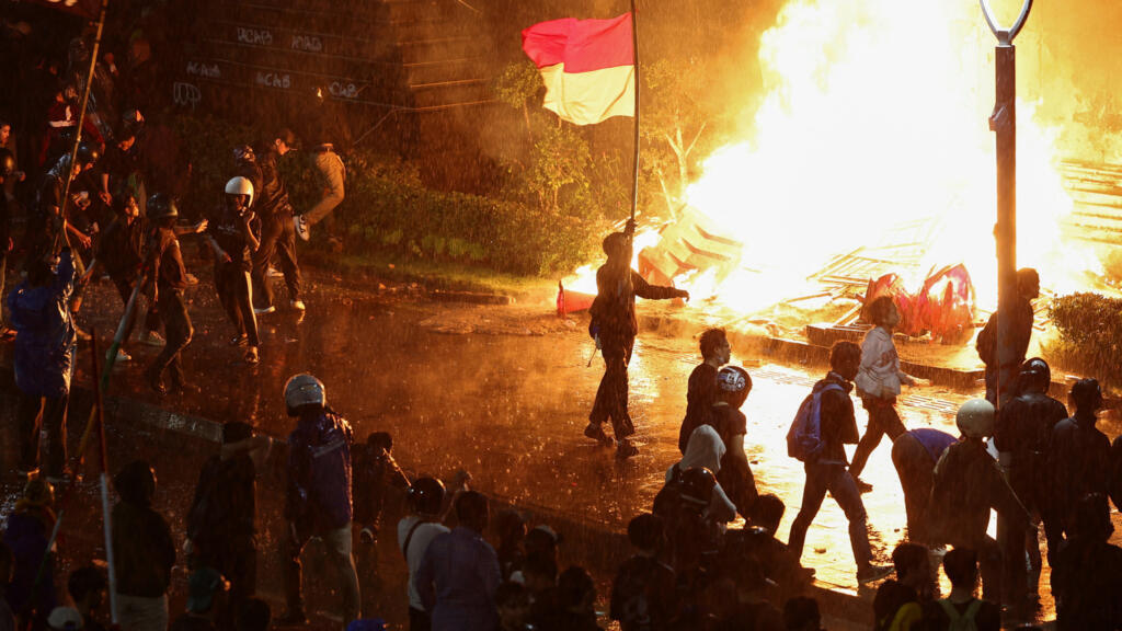 Indonésie: Prabowo fragilisé par un mouvement de colère