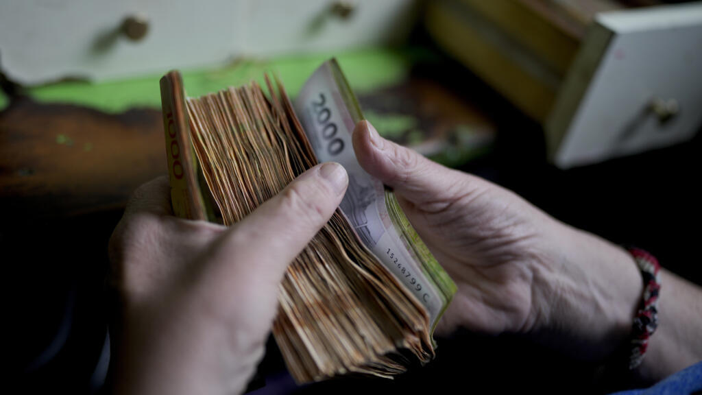 Argentine: dans l'attente d'un sauvetage financier des États-Unis, le peso argentin très volatile