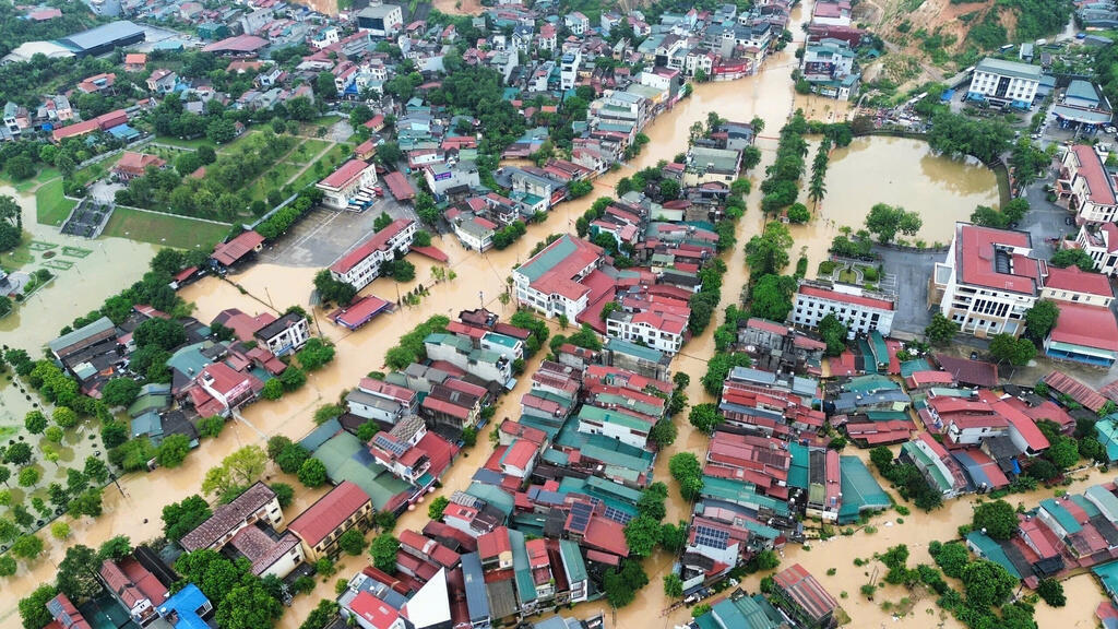 Au Vietnam, de gros dégâts et de nombreuses personnes portées disparues suite au passage du typhon