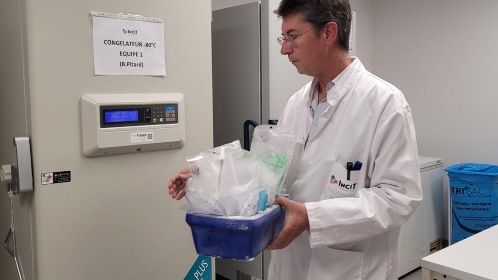 A RFI foi até a cidade de Nantes, no oeste da França, entrevistar o engenheiro e biologista Bruno Pitard sobre os avanços da tecnologia de manipulação do RNA e do DNA.