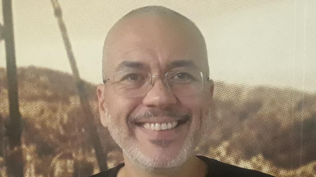Eduardo Lamas, autor de "Contos da bola".