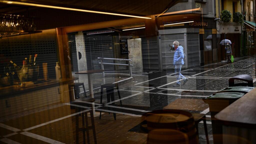 Covid-19: un peu partout en Europe, les mesures contre l&#39;épidémie se durcissent