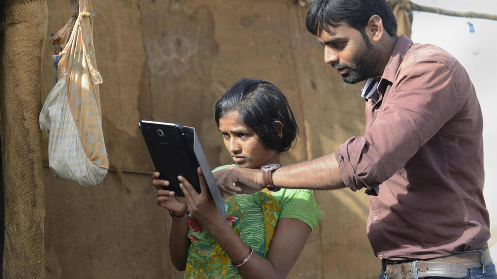 Le gouvernement indien souhaite que chacun puisse bénéficier des nouvelles technologies.