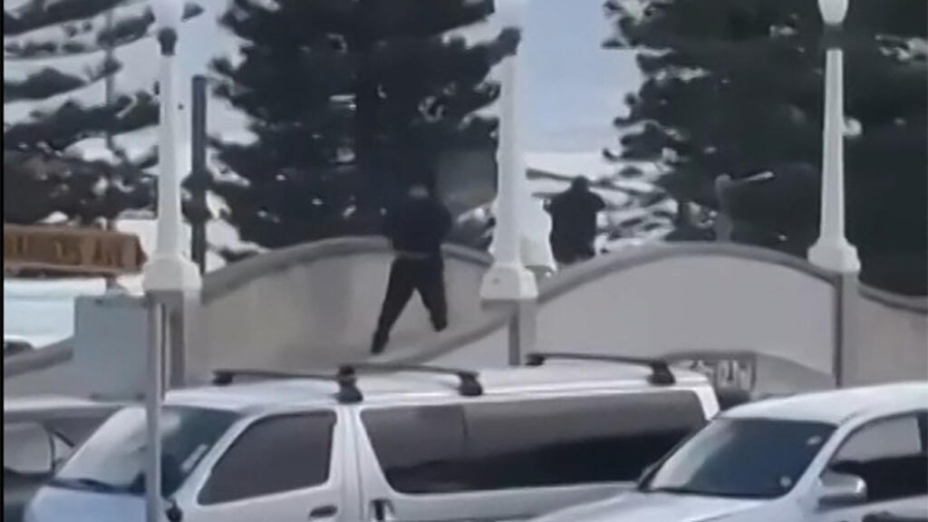 Australie: au moins dix morts dans une fusillade sur la plage de Bondi à Sydney