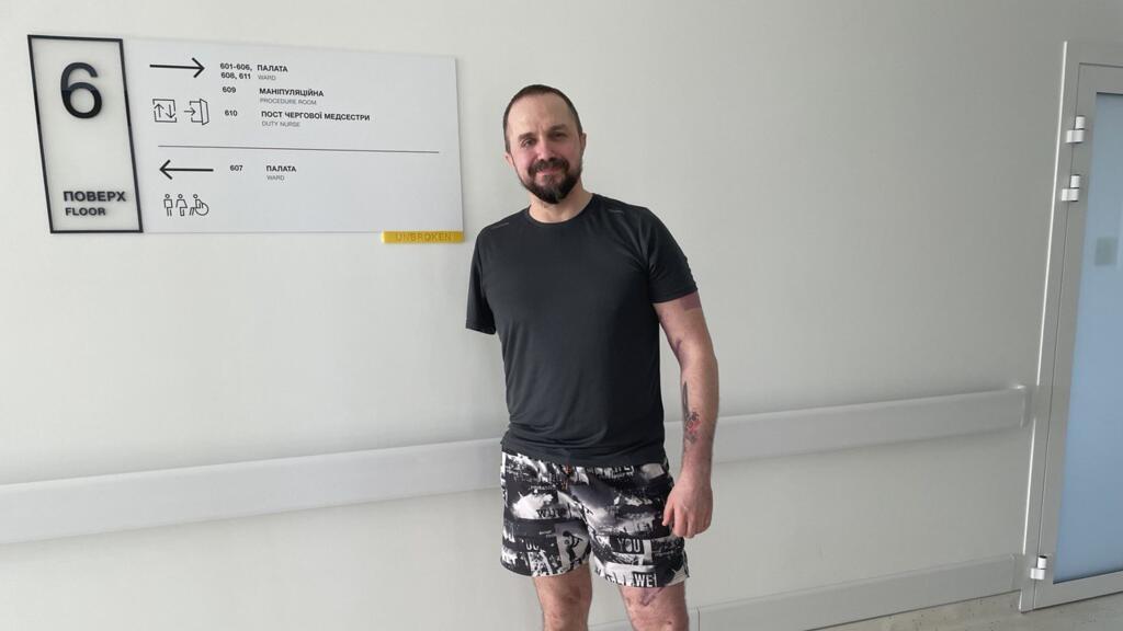 Oleksyi, sergent-major, grièvement blessé sur le front sud en septembre 2023 au centre de réhabilitation Unbroken de Lviv.