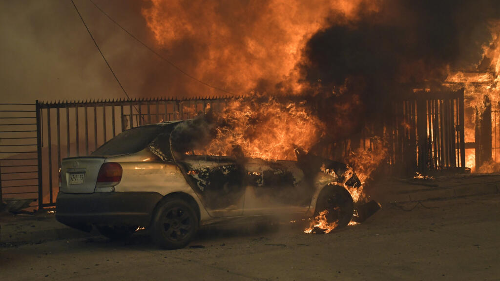 Chili: au moins 15 morts et 50000 personnes évacuées après un incendie jugé «hors de contrôle»