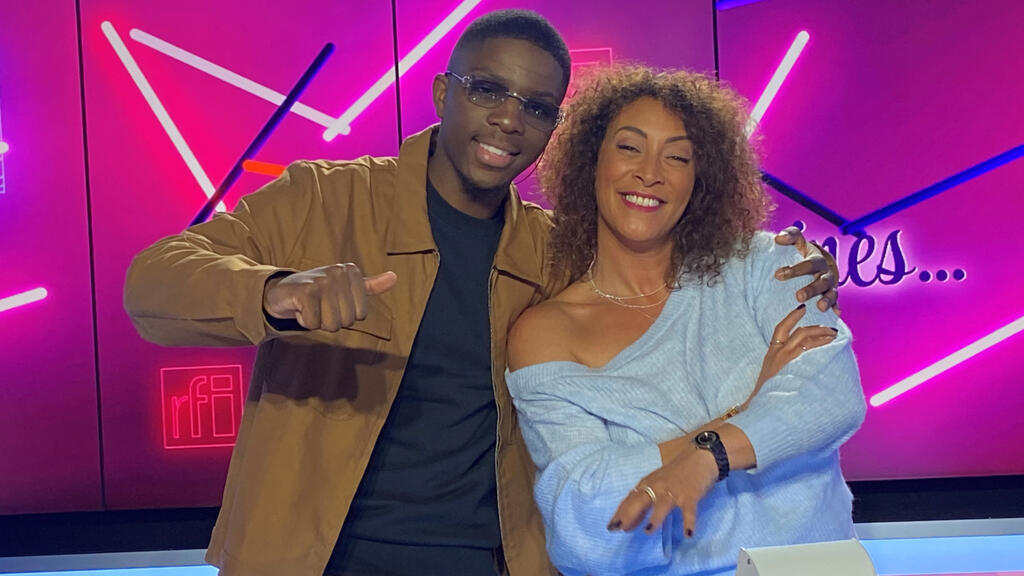 Le rappeur Uzi aux côtés de Juliette Fievet pour Légendes urbaines.