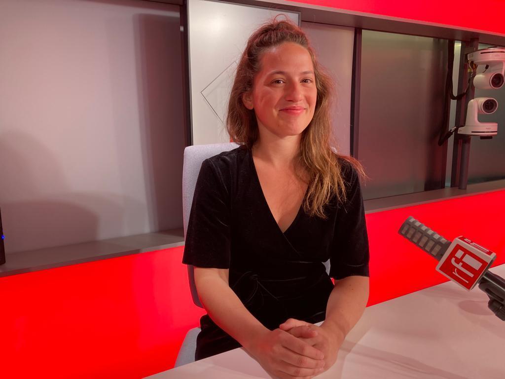 A autora Clara Chotil.