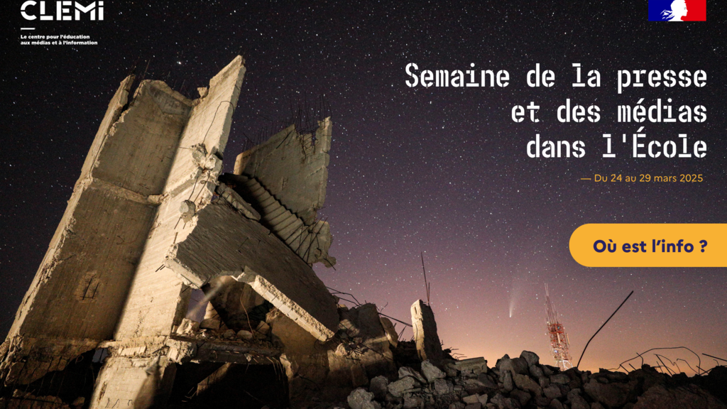 Cette photo en pose longue prise le 20 juillet 2020 montre la comète NEOWISE (C/2020 F3)
dans le ciel au-dessus de bâtiments détruits dans la ville syrienne d’Ariha, dans la province d’Idlib,
tenue par les rebelles, au nord-ouest du pays.