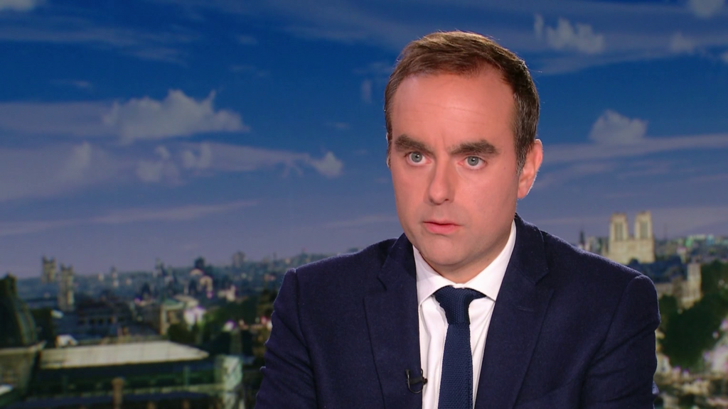 La France s'enlise dans une crise politique