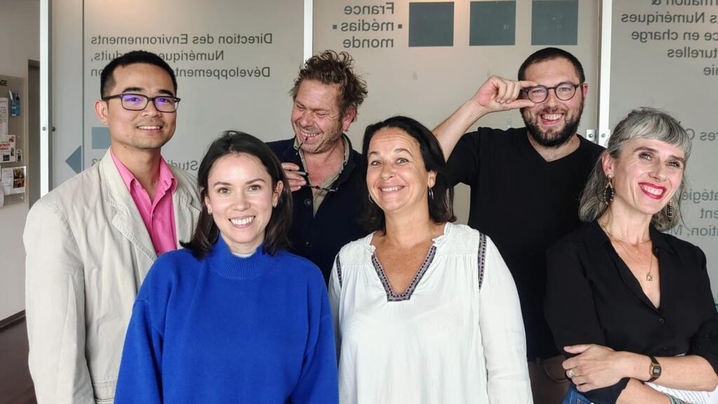Oudom Heng, Igor Strauss, Simon Rozé, Camille Sarazin, Anne-Cécile Bras et Caroline Filliette.