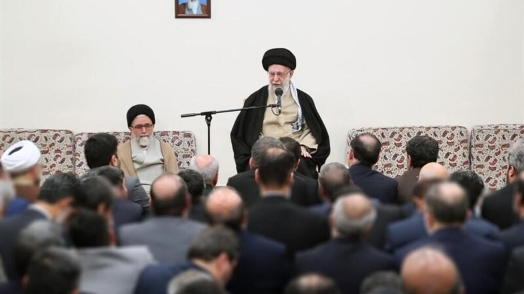 علی خامنه‌ای در دیدار با وزیر اطلاعات و معاونان او