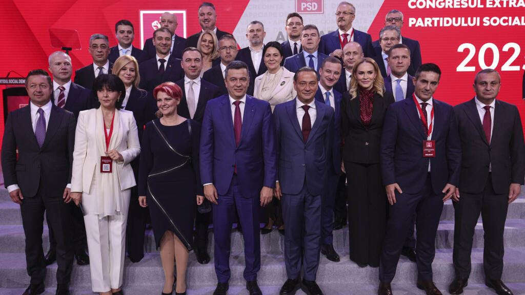 Congresul extraordinar al Partidului Social Democrat, desfășurat la Romexpo în București, 7 noiembrie 2025.