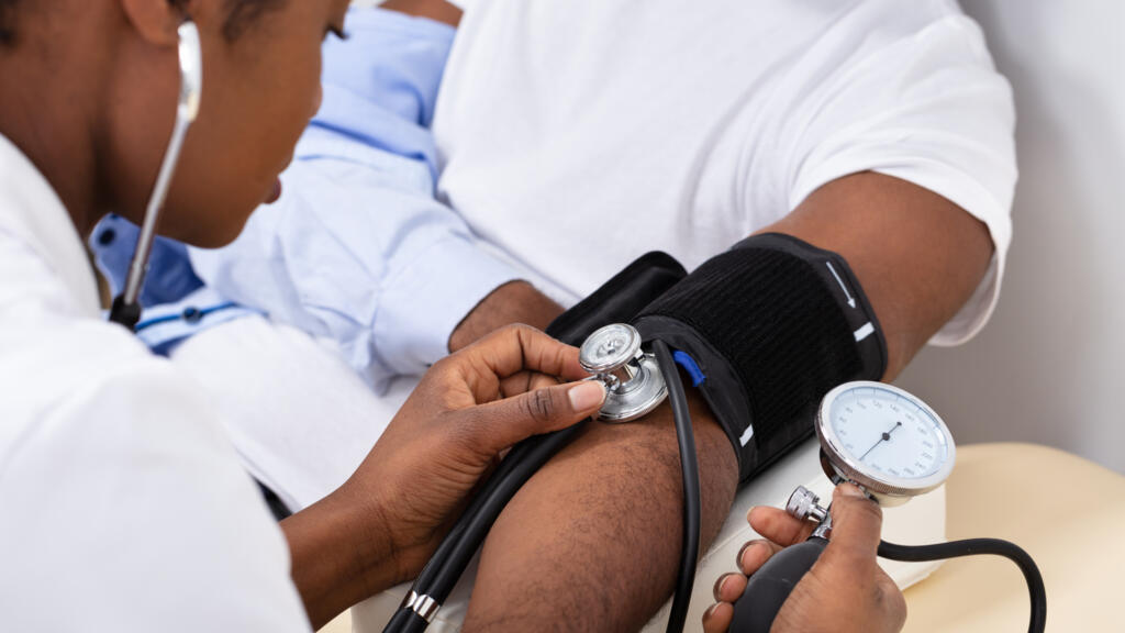 Hausse des maladies cardiovasculaires en Afrique subsaharienne: comment mieux les prévenir?