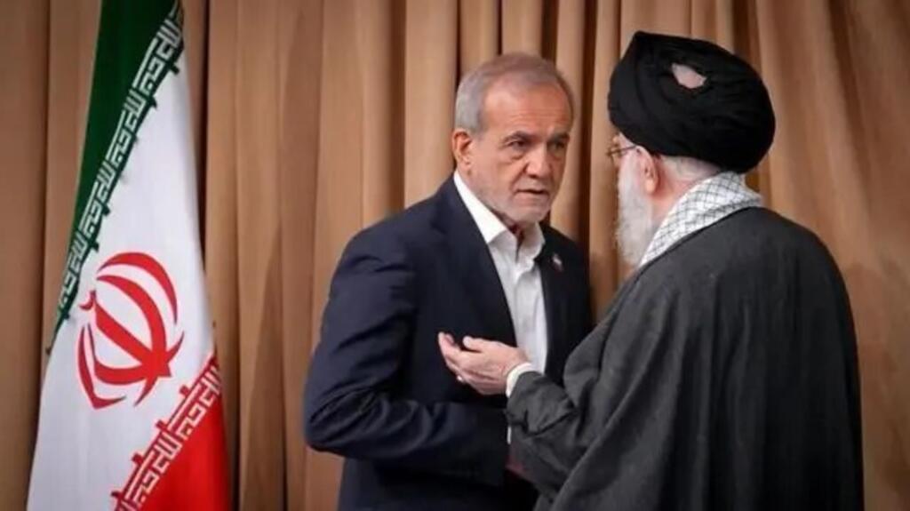 علی خامنه‌ای و مسعود پزشکیان