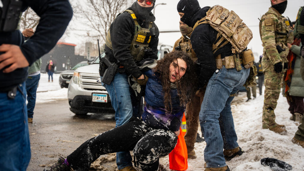 États-Unis: Minneapolis se prépare à une manifestation géante contre ICE après la visite de J.D. Vance