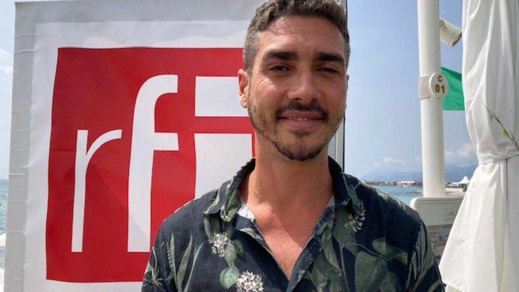 O produtor de cinema brasileiro Elias Ribeiro é radicado na África do Sul.
