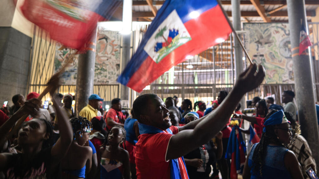 En France, les inquiétudes de la communauté haïtienne à la fin du Conseil présidentiel de transition