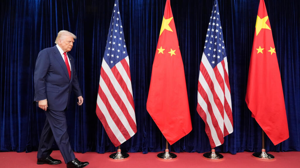Un an après le retour de Donald Trump, la Chine sort renforcée de la stratégie «America First»