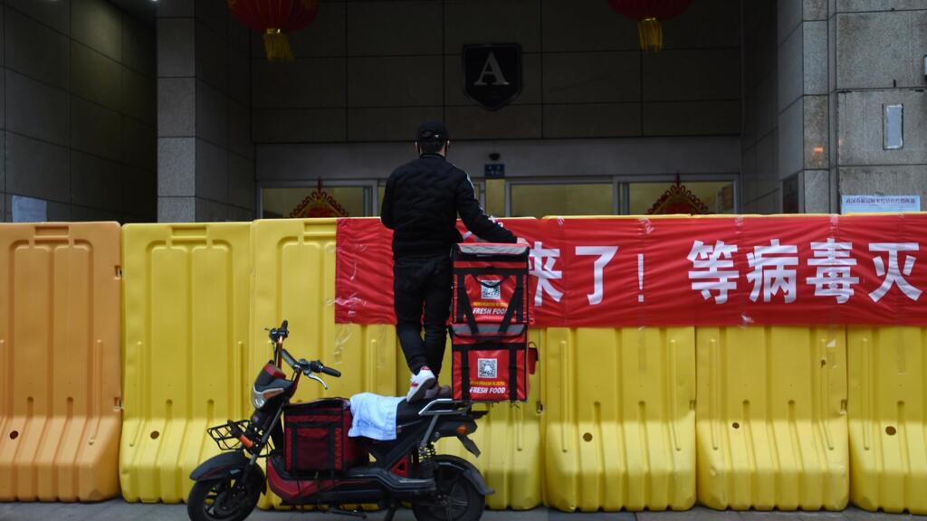 La Chine souhaite adopter une approche plus nuancée pour contrôler l'épidémie afin de réduire l'impact sur l'économie.