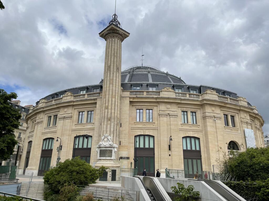Espaço Bourse de Commerce, no centro de Paris, novo endereço da arte contemporânea, inaugurado no dia 22/05/21.