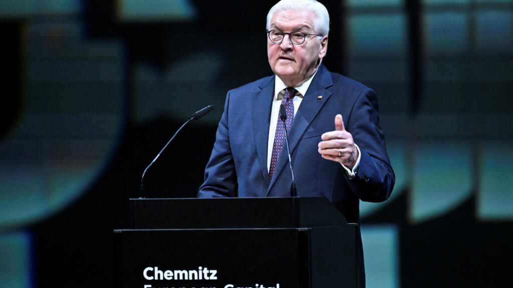 Le président allemand Steinmeier s'exprime lors de la cérémonie officielle d'ouverture de « Chemnitz, capitale européenne de la culture 2025 », le 18 janvier 2025.