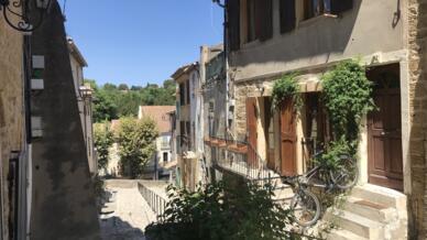 Từ bảo tàng Paul Lafran nhìn xuống.