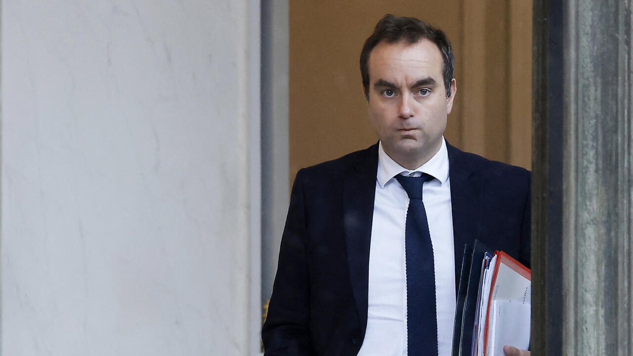 France: qui est Sébastien Lecornu, allié discret d’Emmanuel Macron nommé Premier ministre?