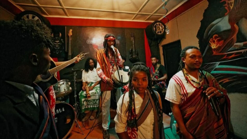 Comment Maroozik préserve et transmet la culture malgache à travers la musique