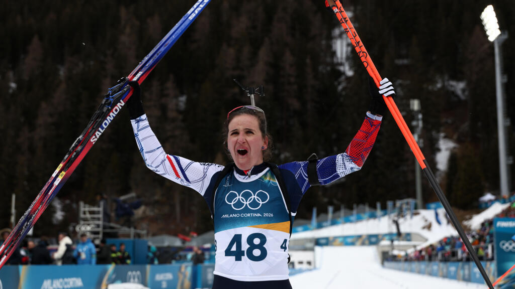 JO 2026 : Julia Simon, biathlète française, sacrée championne olympique de l'individuel