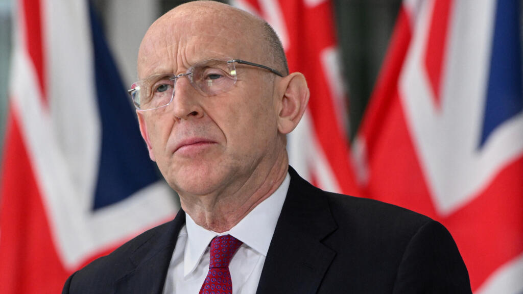 英國國防大臣表示，台灣的未來必須和平解決，而美國國防部長的警告說得沒錯。