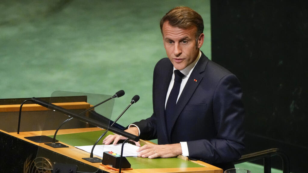 Le président français Emmanuel Macron s'exprime lors d'un sommet des Nations unies sur les Palestiniens au siège de l'ONU pendant l'Assemblée générale des Nations unies, à New York, le 22 septembre 2025.