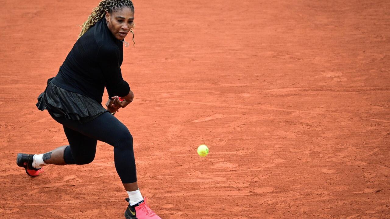 Serena Williams withdraws from French Open with achilles injury
