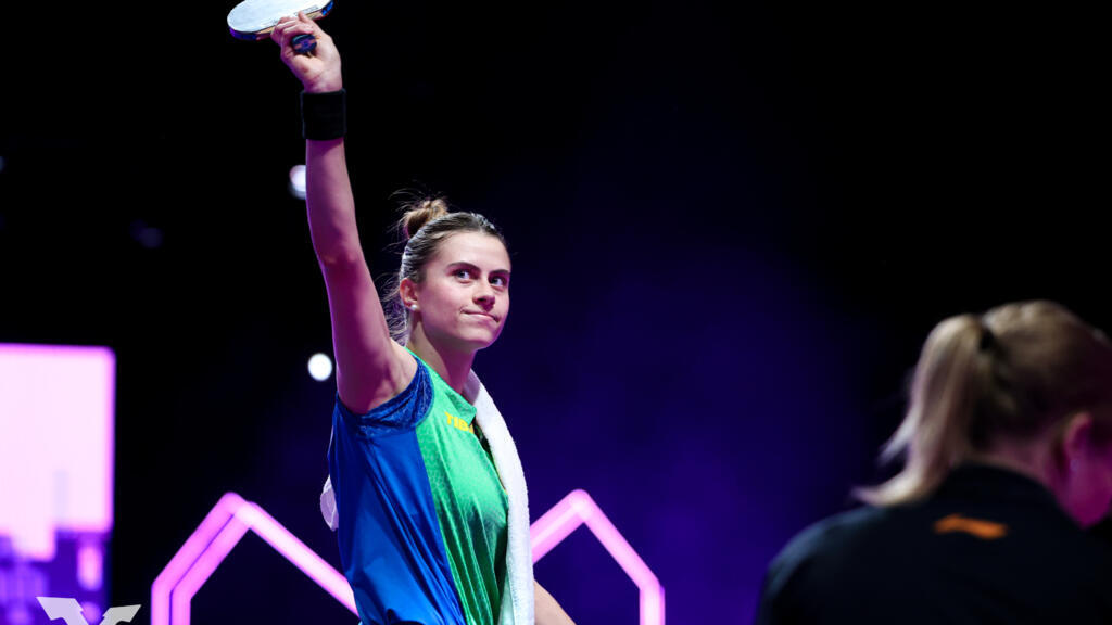 A mesatenista brasileira Bruna Takahashi no campeonato WTT Champions de Montpellier, na França.