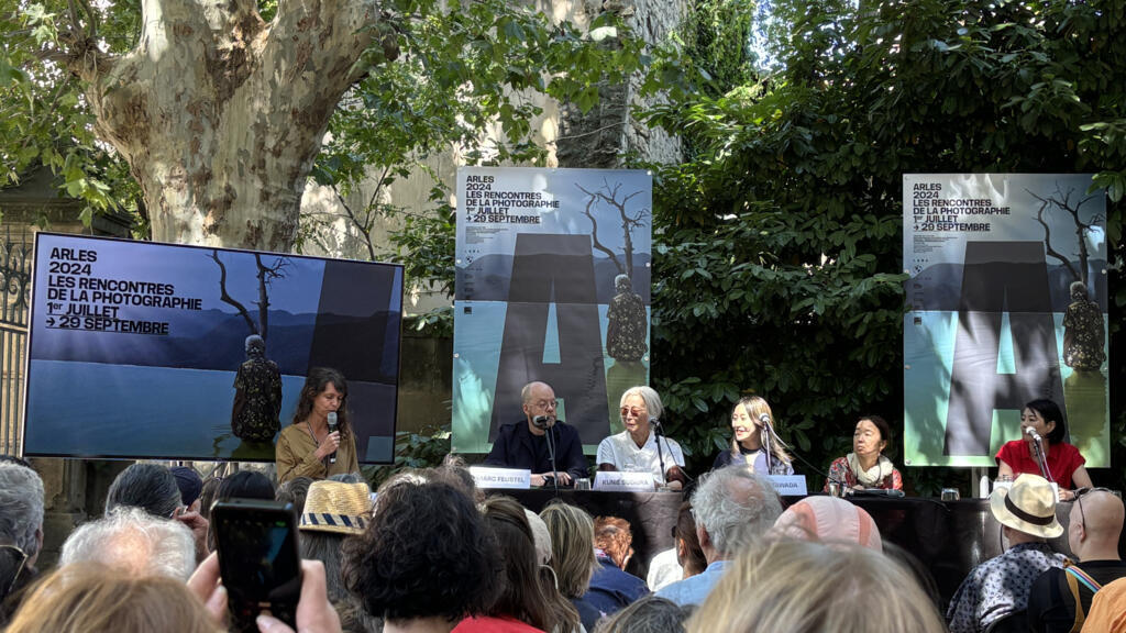 Em Arles, fotógrafas japonesas participam de debate sobre seus trabalhos. Arles, 2/7/24.