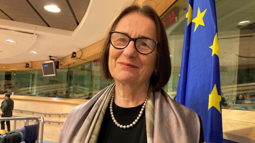 Irina Scherbakova au Parlement européen, lors de sa conférence du 6 décembre 2022.