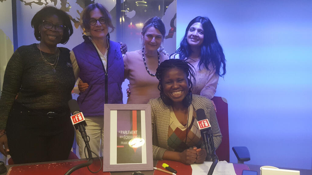 De gauche à droite, Marie-Rose Abomo-Maurin, Bettina de Cosnac, Sylvie le Clech, Miniya Chatterji et Kpénahi Traoré.