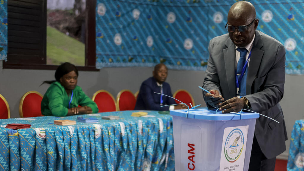 Présidentielle au Cameroun: Issa Tchiroma Bakary revendique la victoire mais avec des documents incohérents