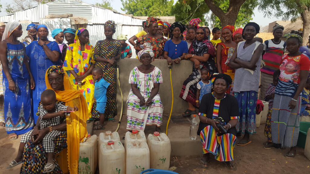 Khady Ndao (au centre), présidente du groupement des femmes de Patoulane.