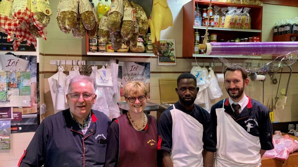 Dans la boucherie de Roger Yvon et de sa femme Sylvie