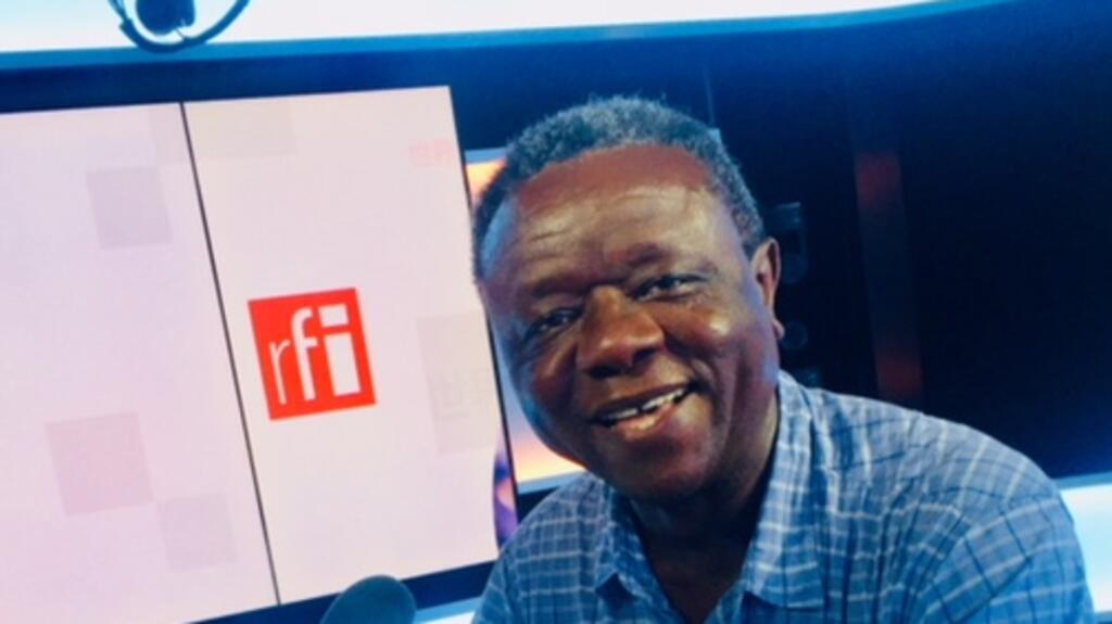 L'écrivain tchadien Nétonon Noël Ndjékéry en studio à RFI (juin 2019).