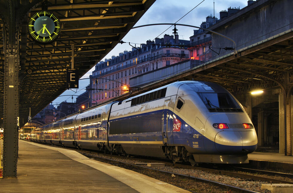 TGV hai tầng - tàu cao tốc Pháp - tại Paris Gare de l'Est, ngày 09/02/2013.